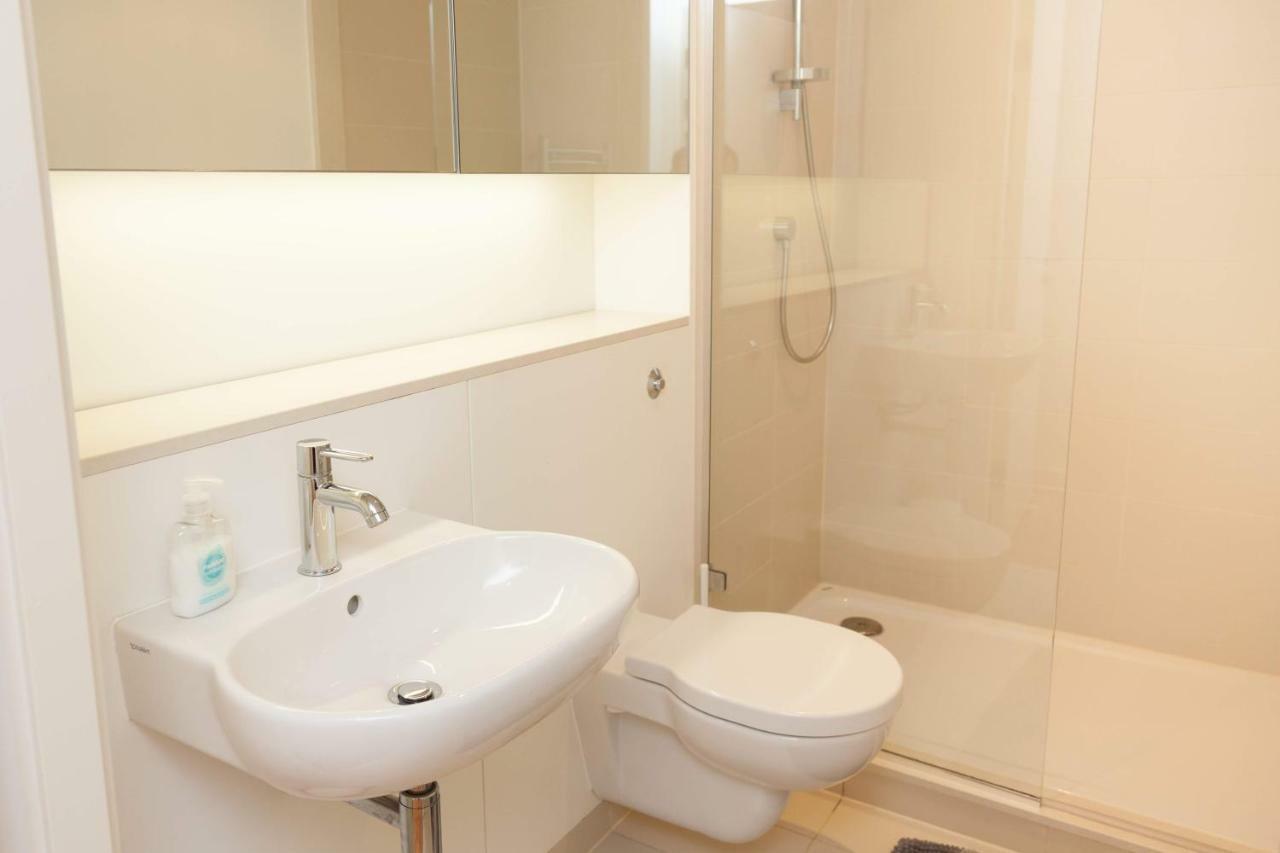 2 Bed Apartment At Quartermile Эдинбург Экстерьер фото